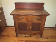 Antique Serpentine Front Dry Sink