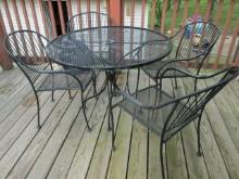 Wrought Iron Metal Mesh Table With Four Chairs