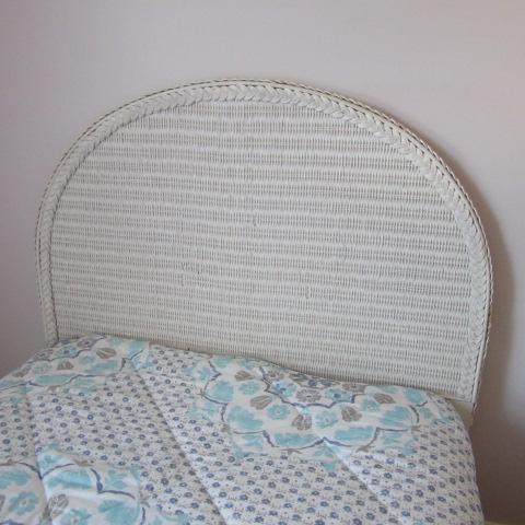 Twin Size White Wicker Bed with Metal Bed Frame