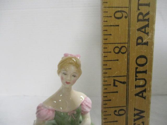 Royal Doulton Figurine 'Clarissa'