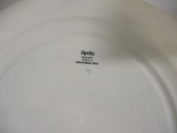 Spode 'Christmas Tree' Plates (6-8" & 1-10 1/2")