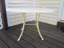 Round Fiberglass Table with Metal Bamboo Look Legs