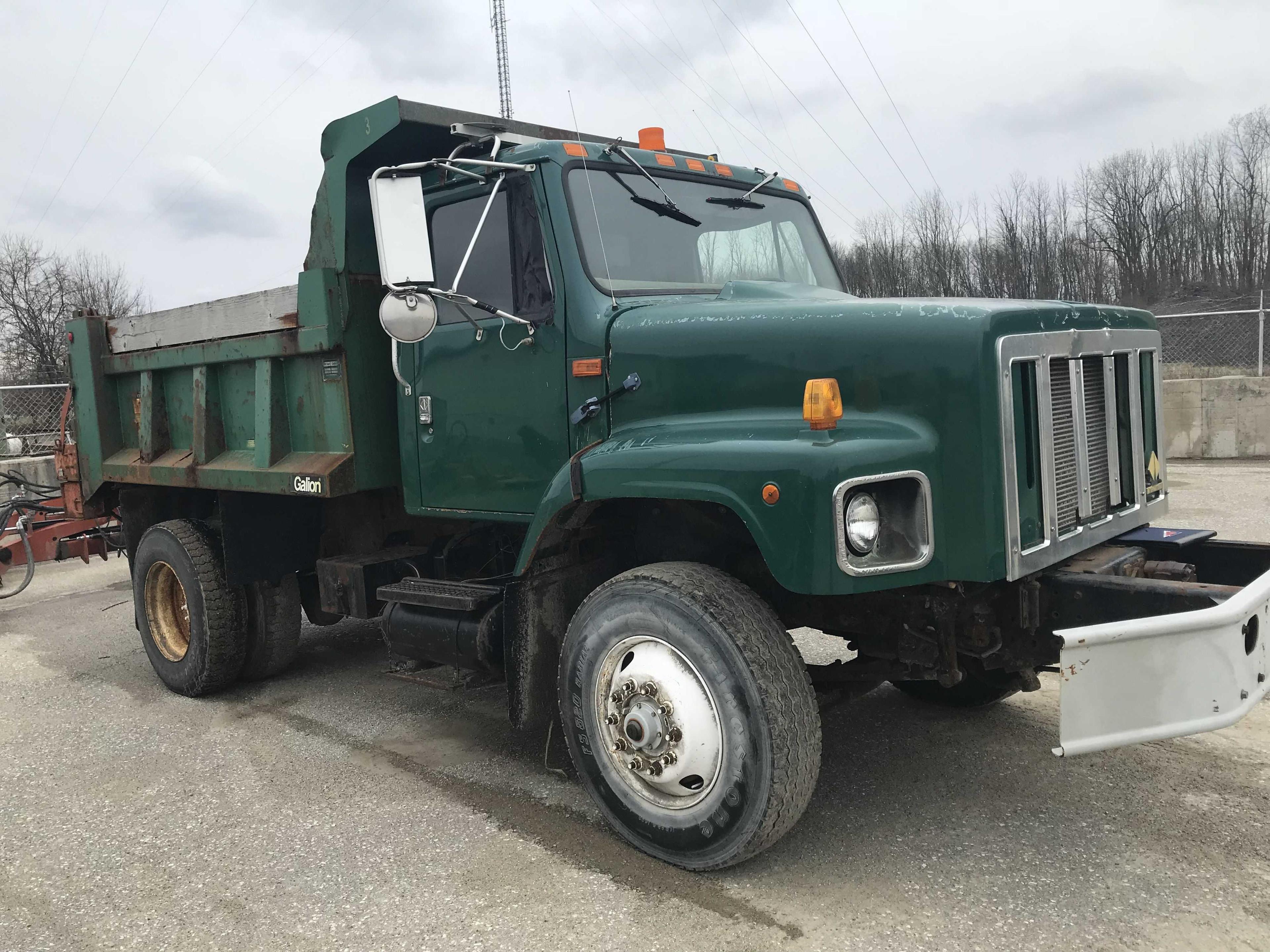 2000 International dump truck (fleet #3)