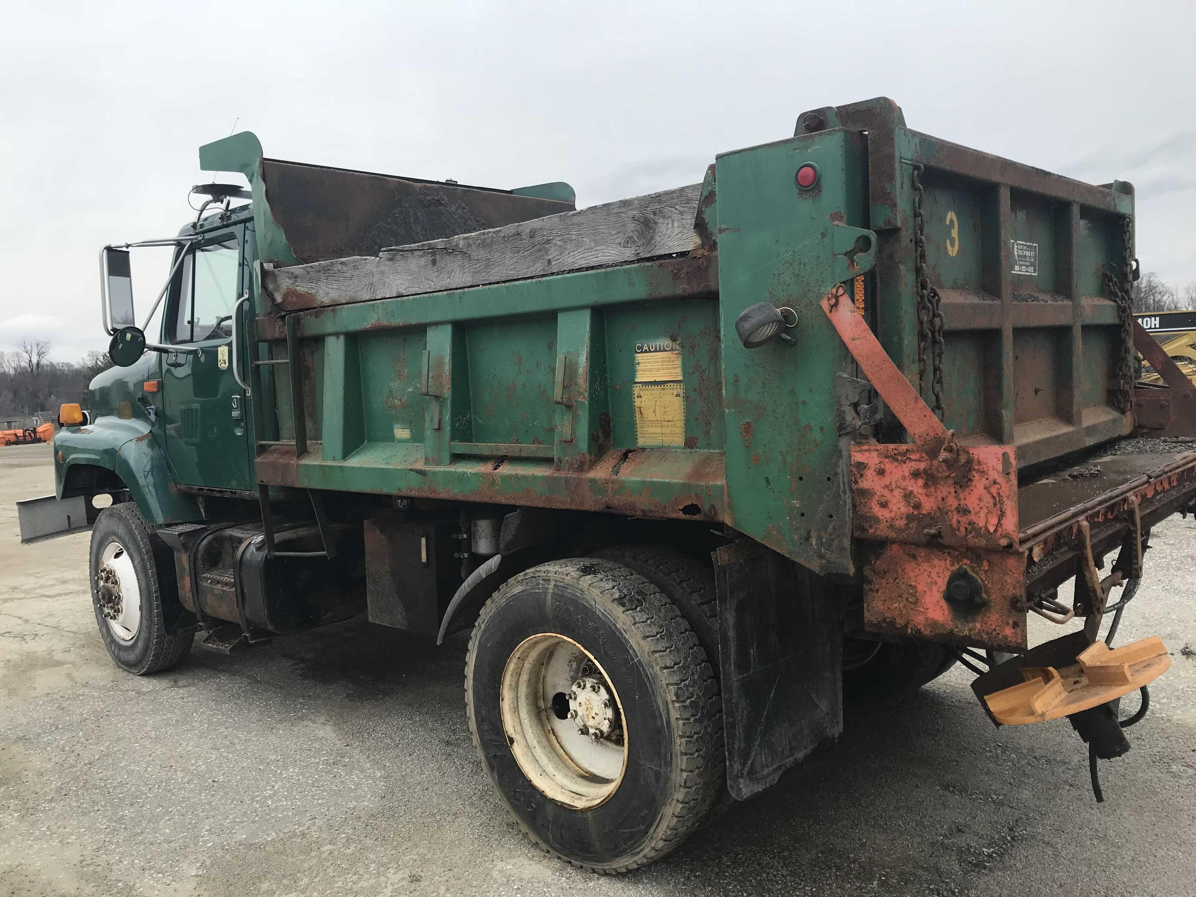 2000 International dump truck (fleet #3)