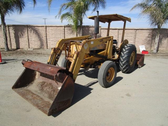 John Deere 301 Skip Loader,