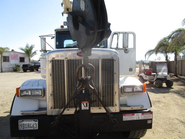 Peterbilt 378 T/A Crane Truck Tractor,