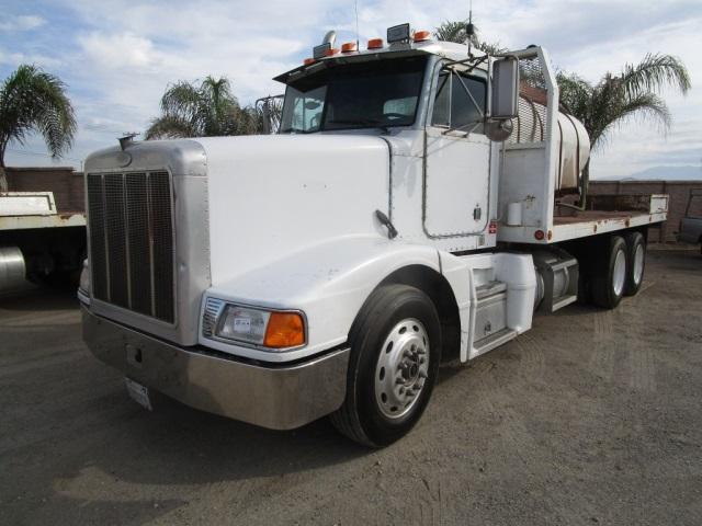 Peterbilt 377 T/A Flatbed Truck,