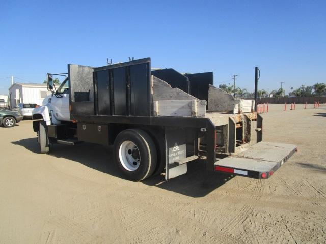 2002 GMC C6500 S/A Flatbed Truck,