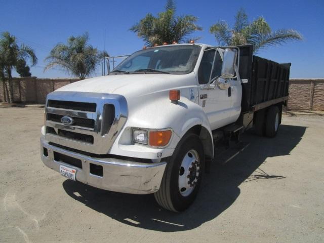 2005 Ford F650XL Extra-Cab S/A Flatbed Dump Truck,