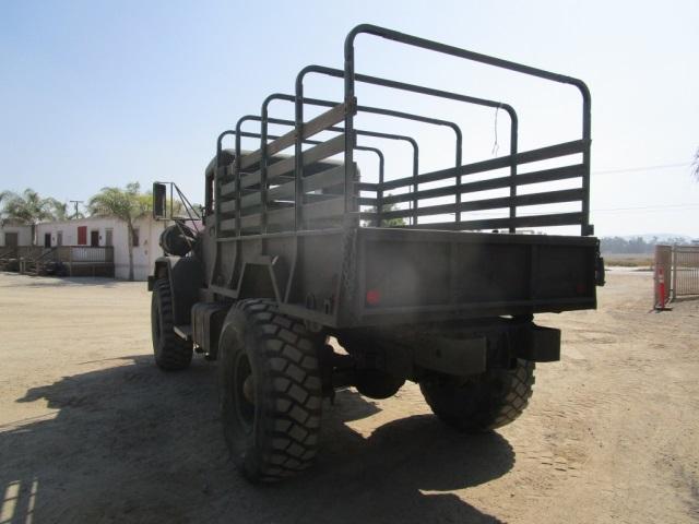 Kaiser Jeep 800 S/A Military Flatbed Truck,