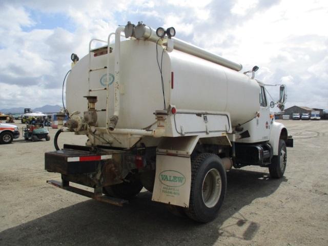 International 4800 S/A Water Truck,