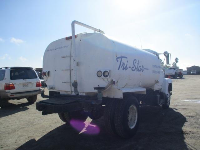 Ford L8000 S/A Water Truck,