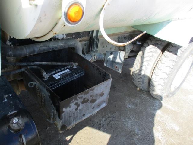 Ford L8000 S/A Water Truck,