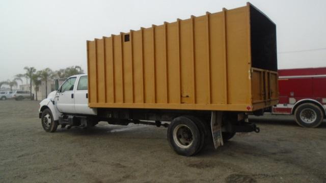 2003 Ford F650 SD S/A Crew-Cab Chipper Truck,