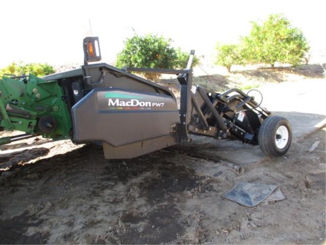 2014 MacDon PW7 Swather Header,