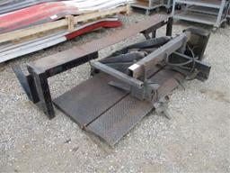 Maxon 72-150 Tuck-Away Lift Gate,