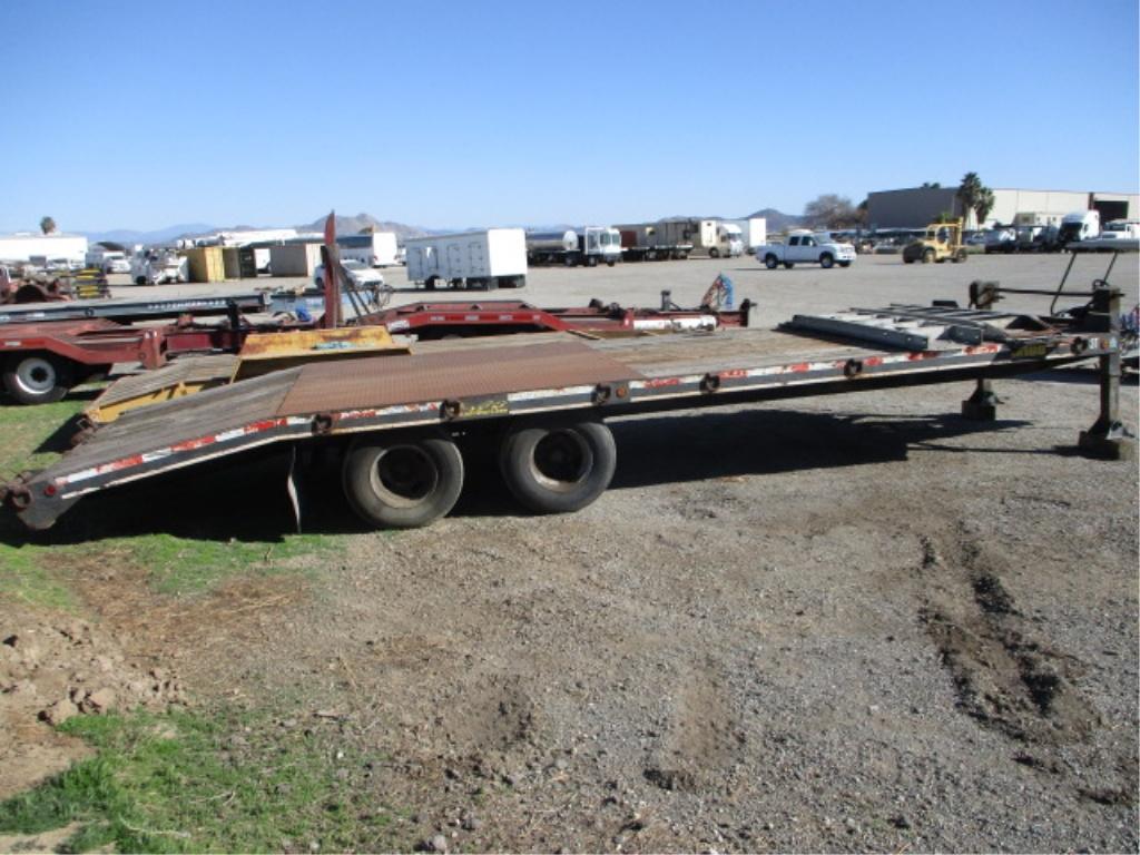 2001 Millennium M10D24PA T/A Equipment Trailer,