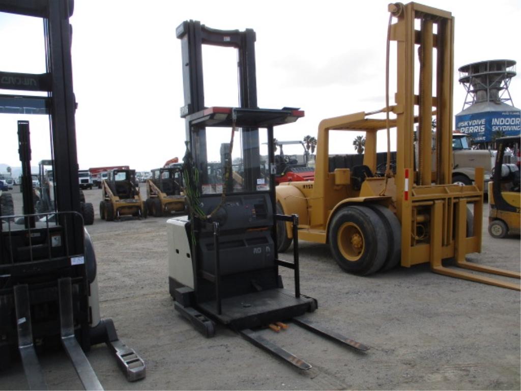 Crown SP3500 Stand-Up Narrow Aisle Forklift,