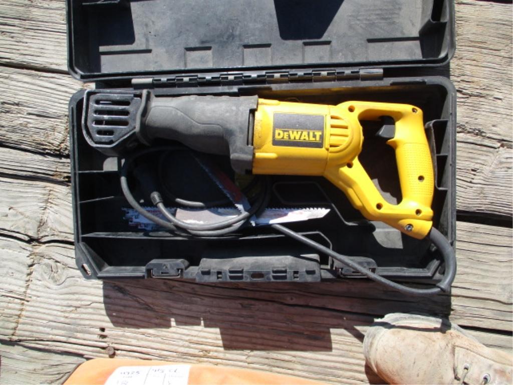 Dewalt DW304P Saw-Z-All,