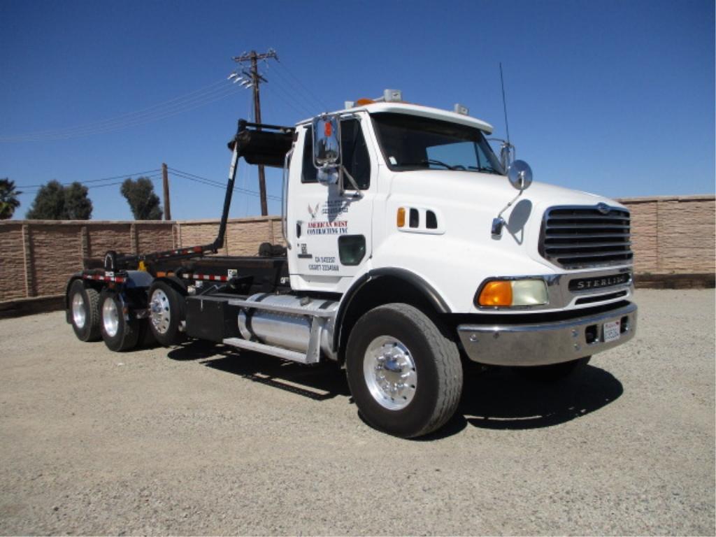 2006 Sterling LT9500 T/A Roll-Off Truck,