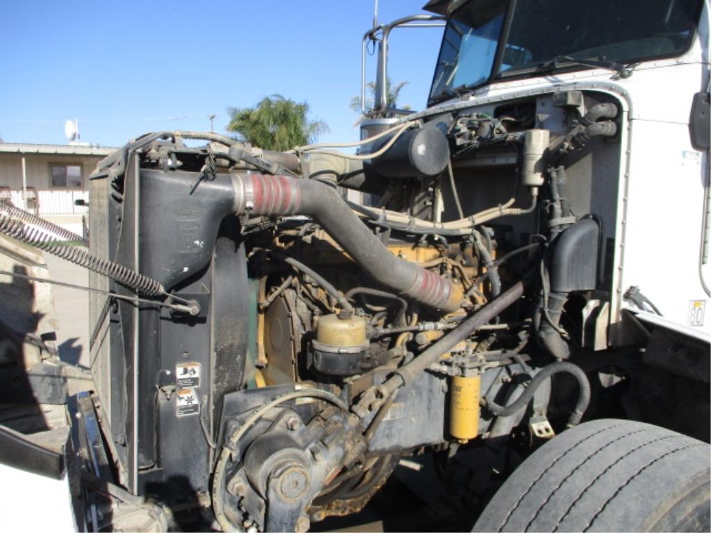 2005 Peterbilt 357 T/A Roll-Off Truck,