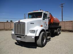 2001 Kenworth T800 T/A Vacuum Pump Truck,