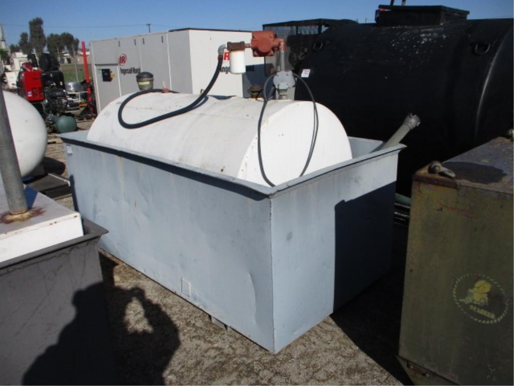 Advanced Pacific 1,000 Gallon Fuel Tank,