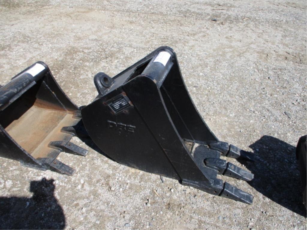 Unused DBE 12" Q/C Tooth Bucket,