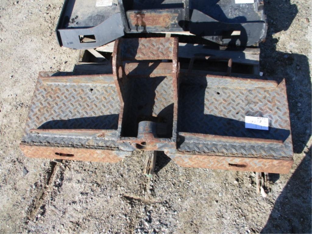 Skid Steer Attachment Plate