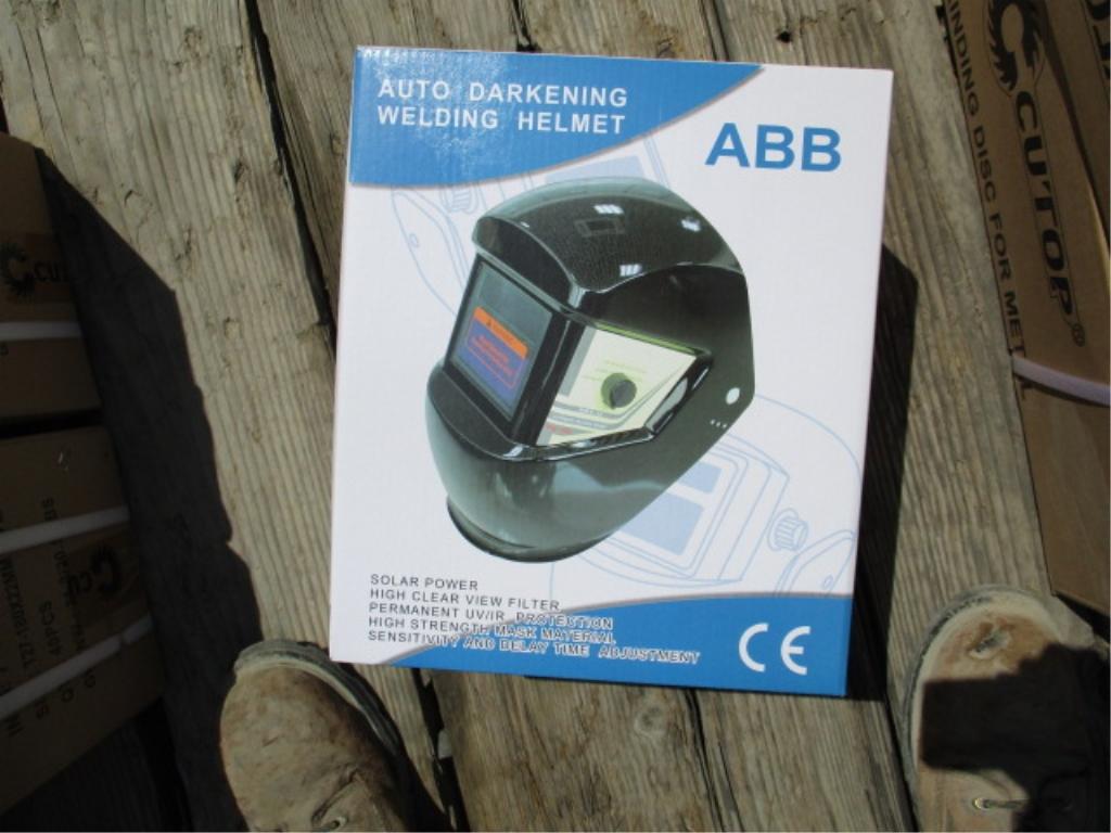 Unused Auto Darkening Welding Helmet