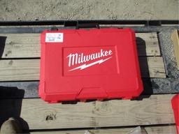 Unused Milwaukee M12 Hammervac Dust Extractor,