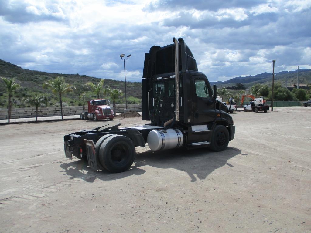 2013 Freightliner Cascadia S/A Truck Tractor,