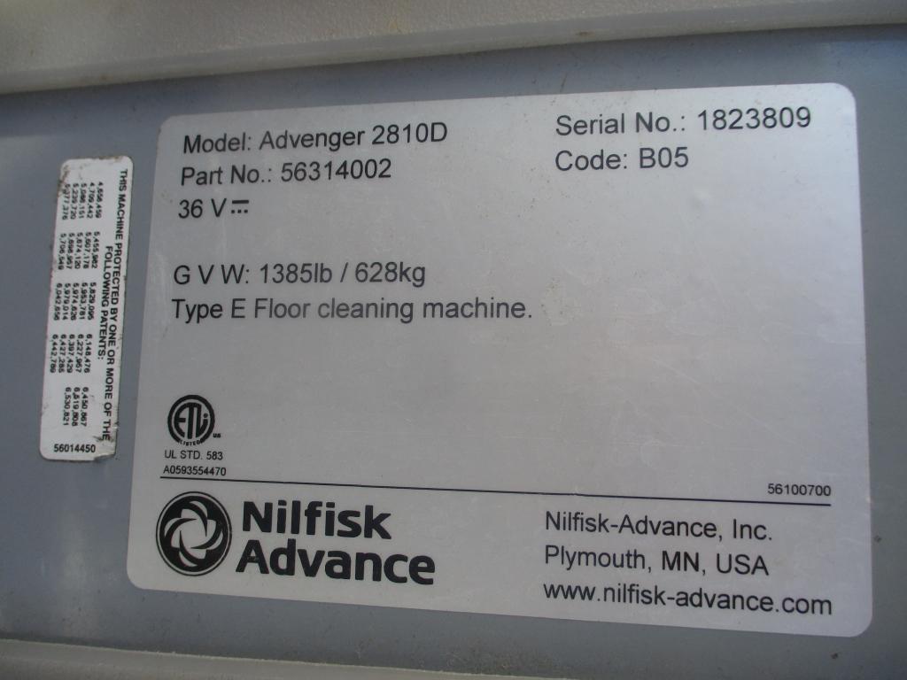 Advance Advenger 2810D Floor Scrubber,
