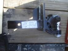 Unused 8-Ton Stiff Neck Pintle/Combo Hitch