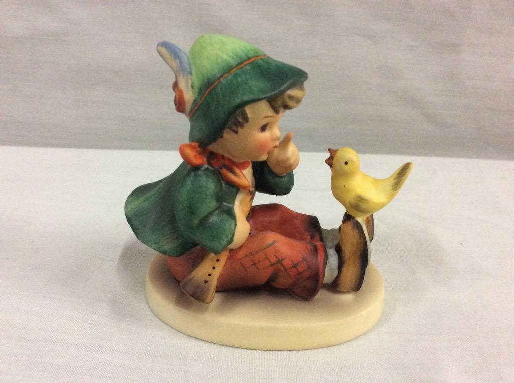 Collection of 5 TMK5 Hummel figurines includes "just resting" see pics