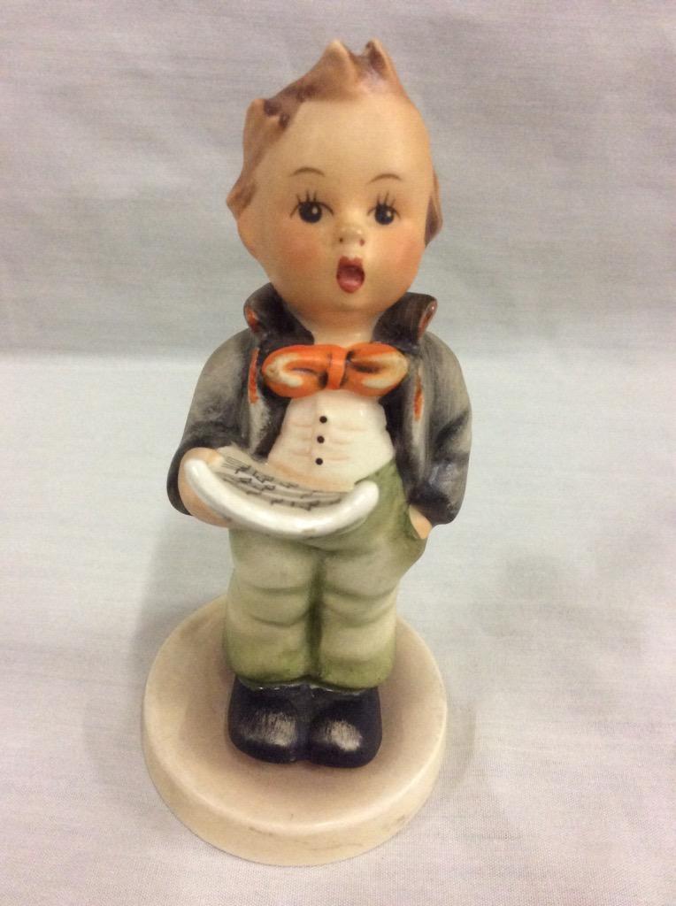 Collection of 1 TMK1, 2 TMK2, 3 TMK2 Hummel figurines as is see pics