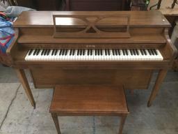 Vintage Aeolian Company - Chaney and Sons piano, serial no. 185088, made in USA 60's upright piano