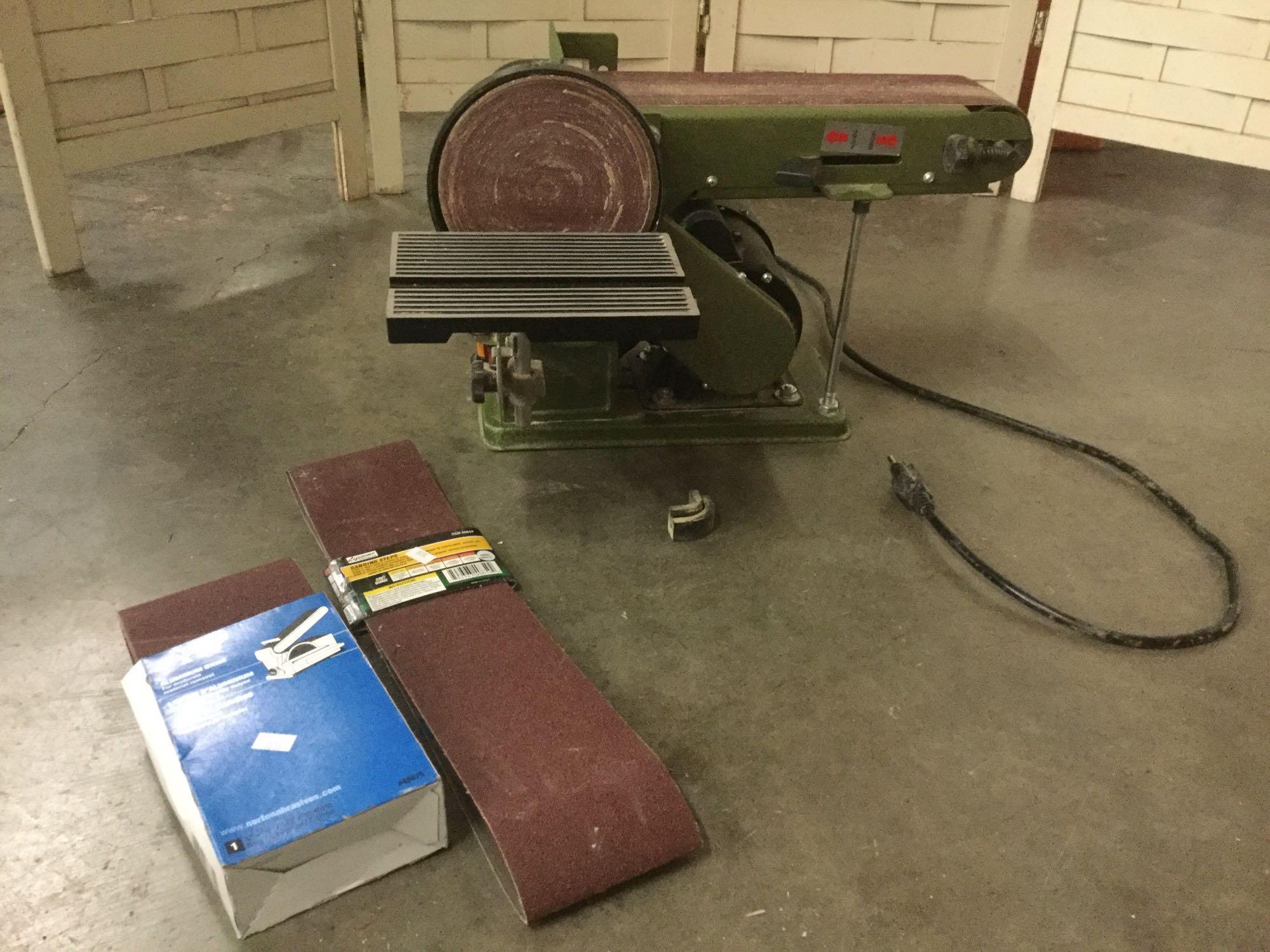 Central Machinery Belt/Disc Sander w/ two replacement belts