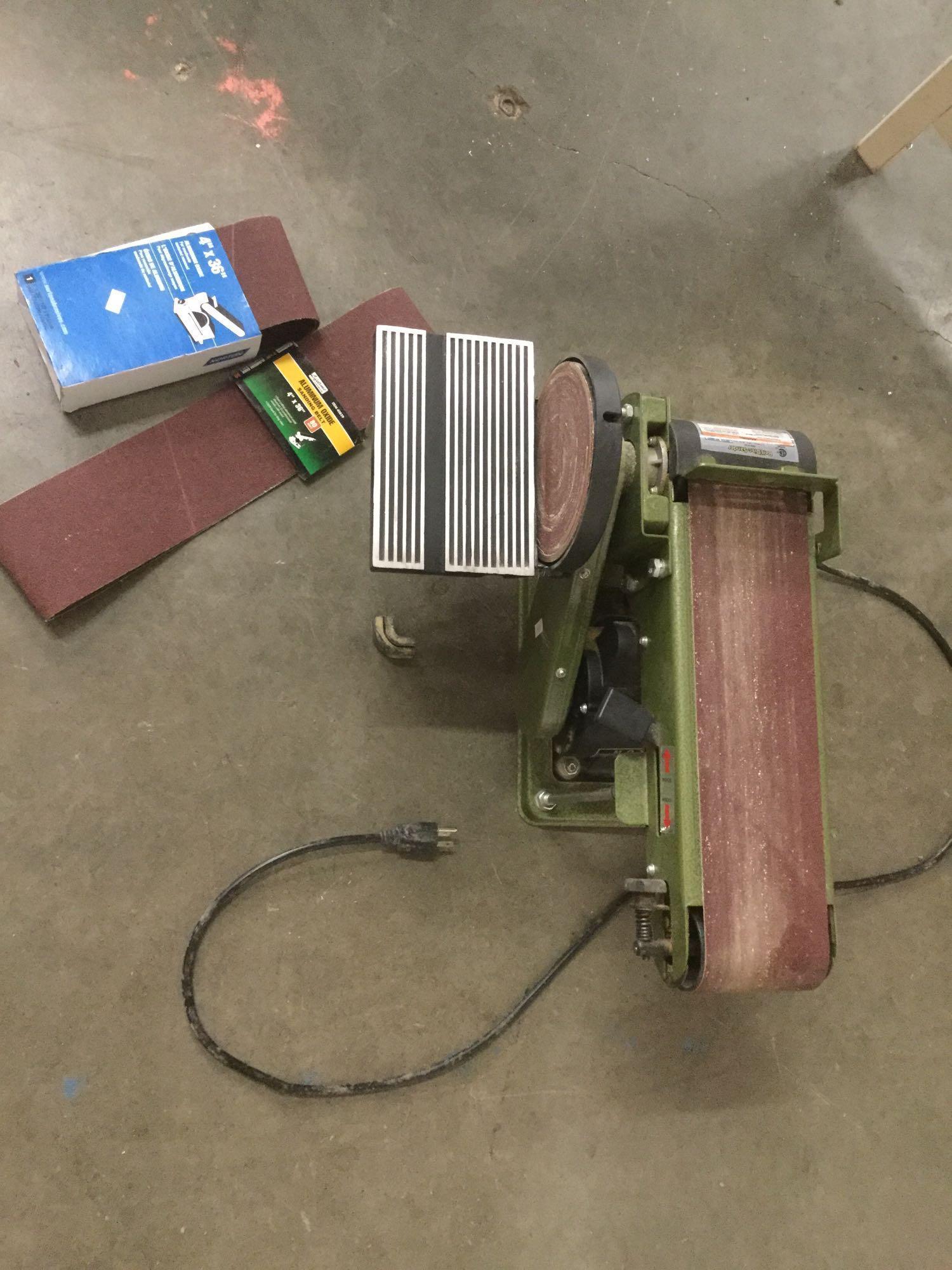 Central Machinery Belt/Disc Sander w/ two replacement belts