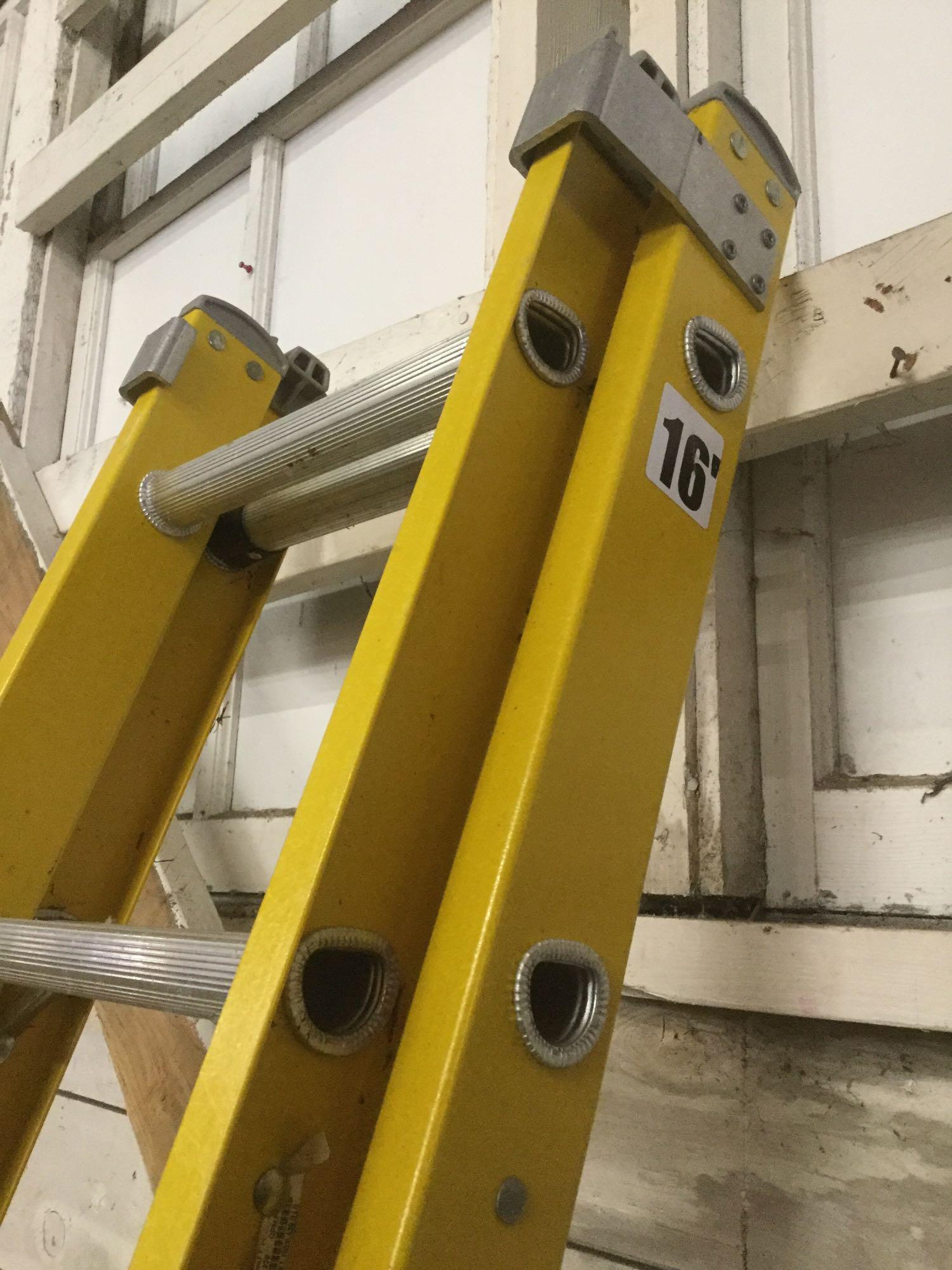 Louisville Ladder type 1 16ft extending ladder - 9ft 6in tall