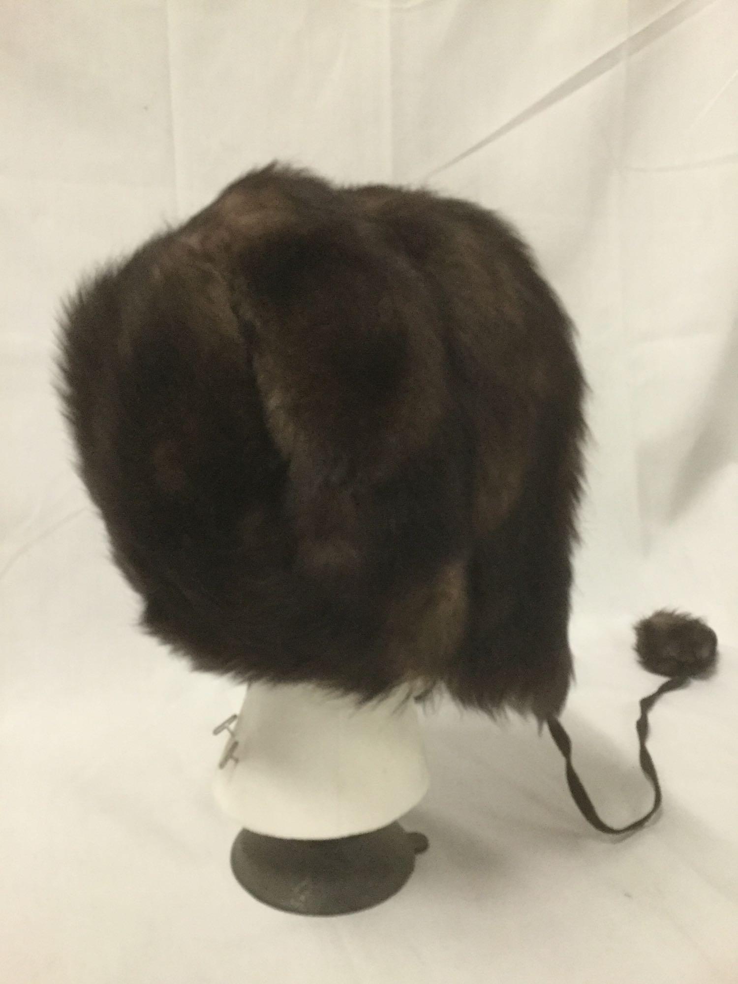 3 vintage fur womens hats and a fur stole/collar see pics