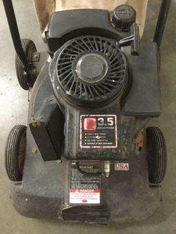 Lazy Boy chipper/Vac w/ Tecumsen 3.5 HP motor