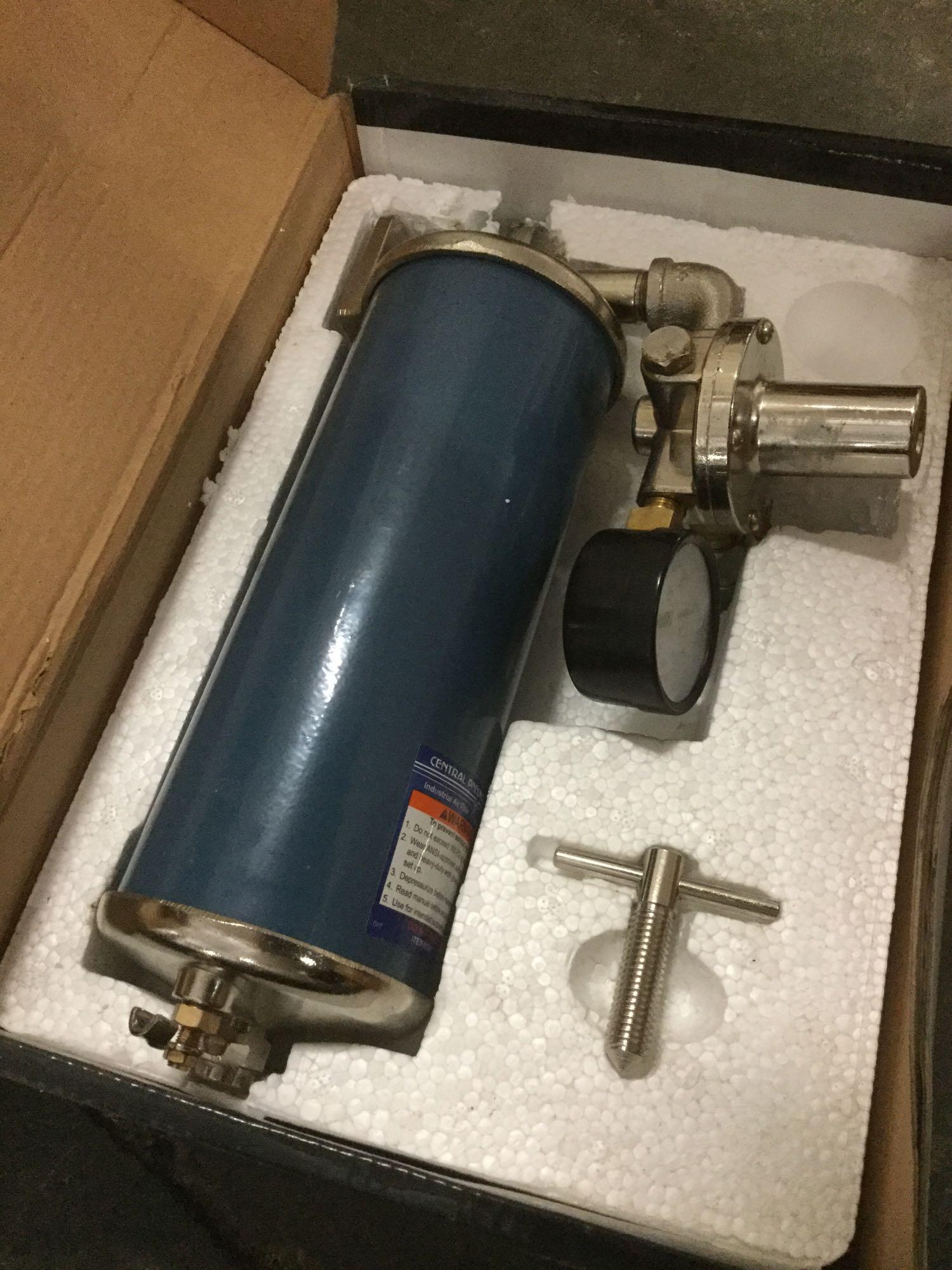 Central Pneumatic Air Filter Regulator Unit, in box with air hose self-winding holder