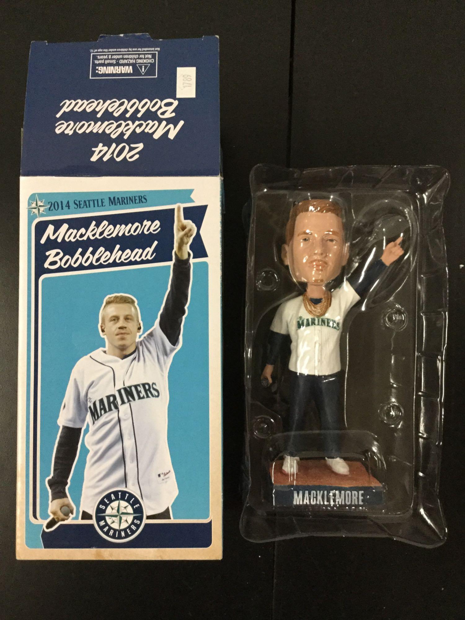 8x Seattle Mariners Collectibles in box; 2014