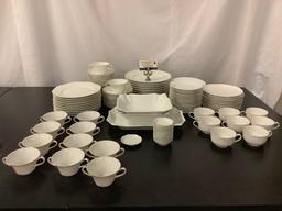 Massive 123 pc lot of Antique Haviland Limoges / H&C co "blanks" dinner service set for 8-12