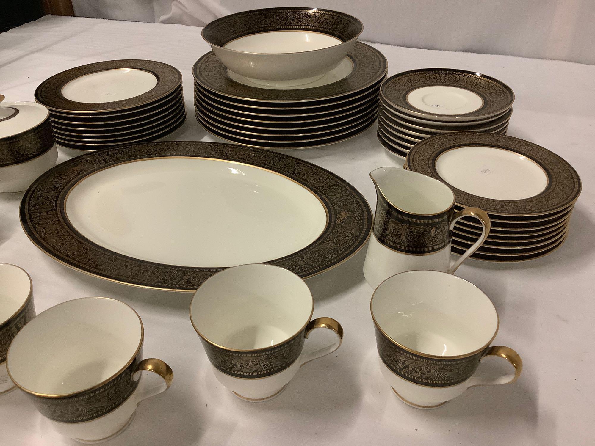 42 pc service for 6 porcelain china set by Mikasa - Mount Holyoke, made in Narumi Japan
