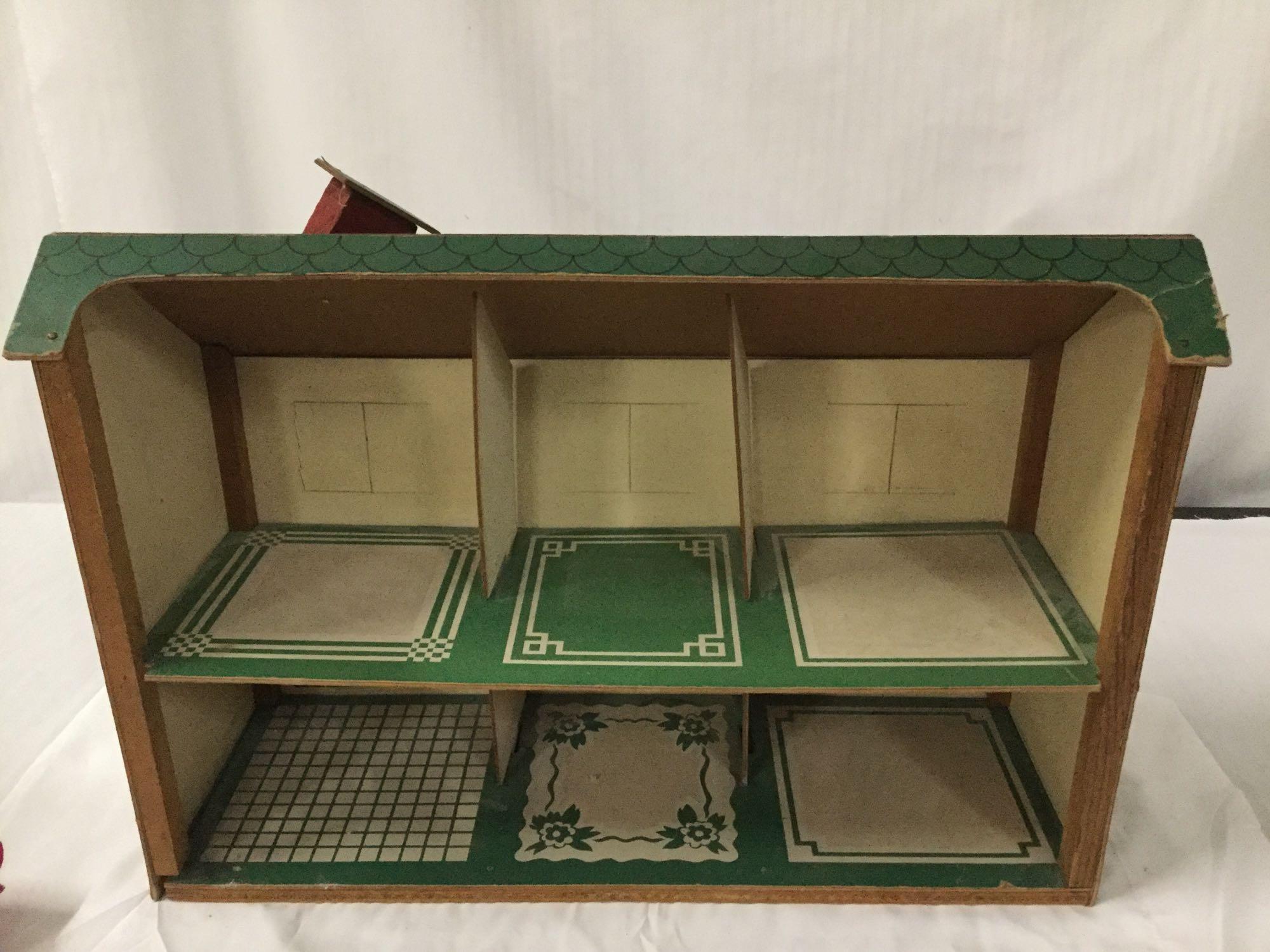 Vintage Tudor style doll house w/ 7 various antique dolls, includes Nancy Ann Storybook Dolls etc