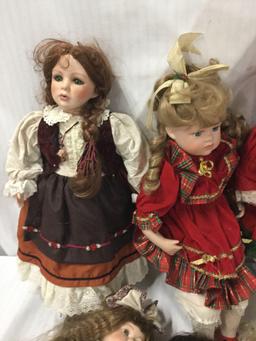 8x composite dolls. Gepeddo, heritage Mint and more. Largest doll measures approximately 19x9x7