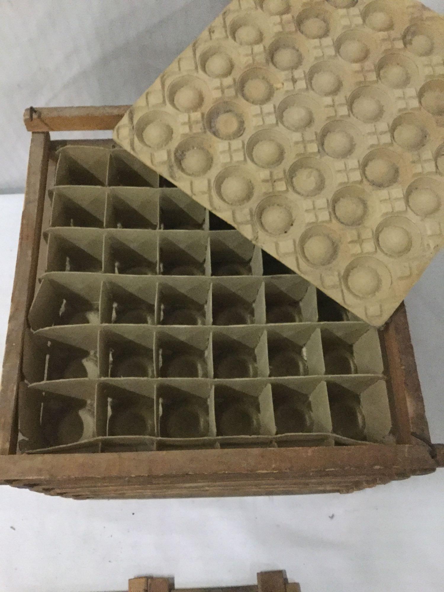 Antique wooden egg crate w/ handle - room for over 30 eggs - good cond