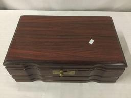 Vintage wooden Nobilis humidor- good condition and mahogany finish